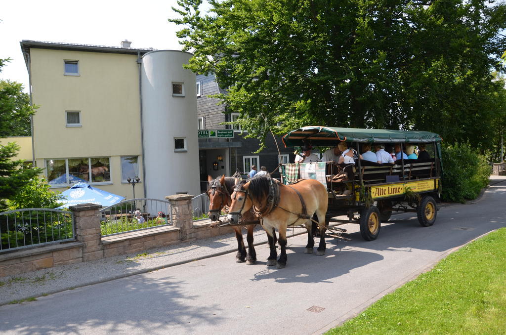Hotel Haus Oberland Masserberg Buitenkant foto