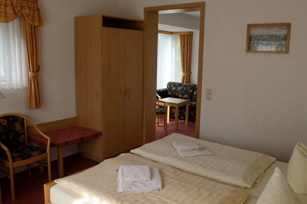 Hotel Haus Oberland Masserberg Buitenkant foto