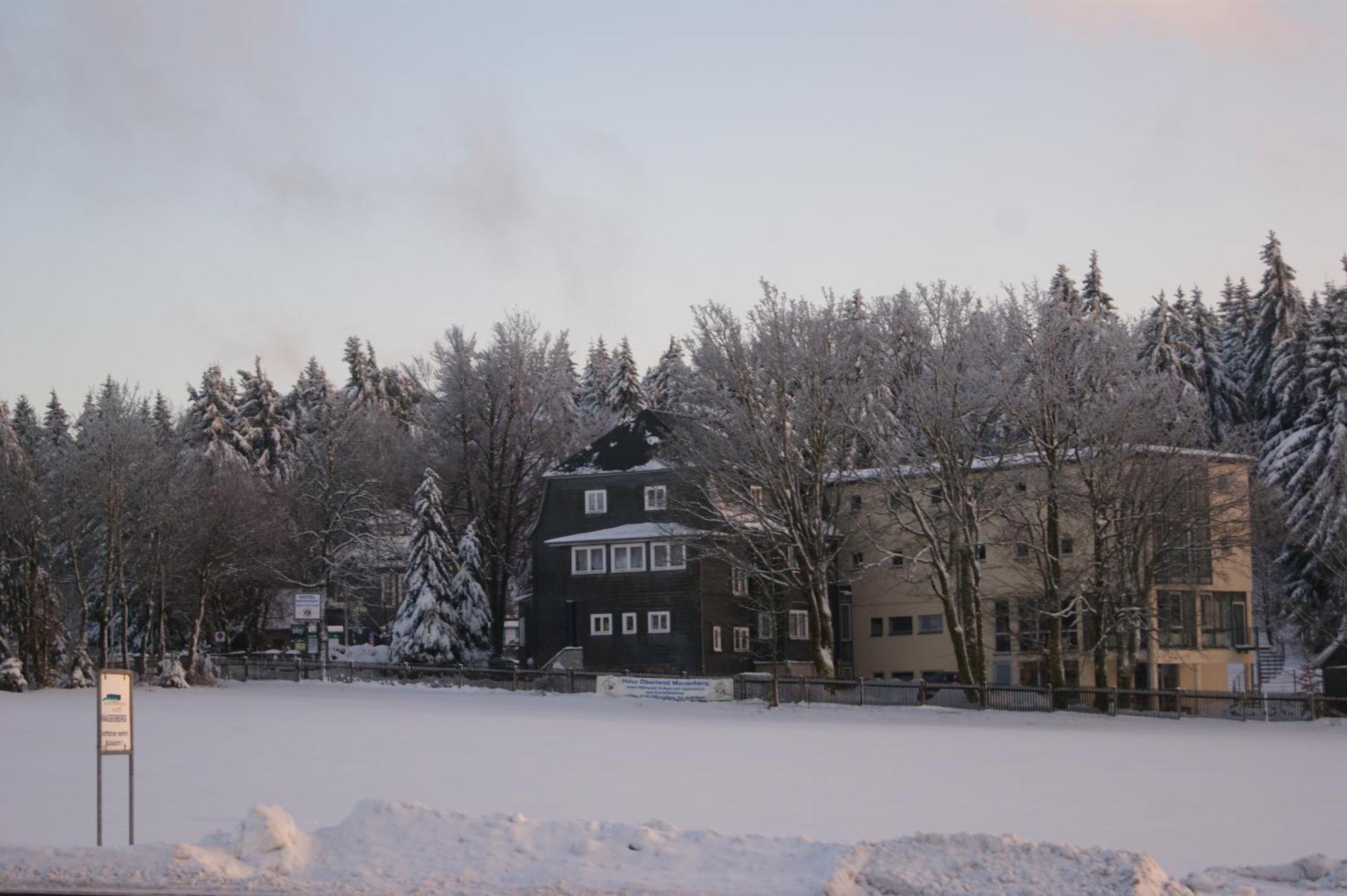 Hotel Haus Oberland Masserberg Buitenkant foto