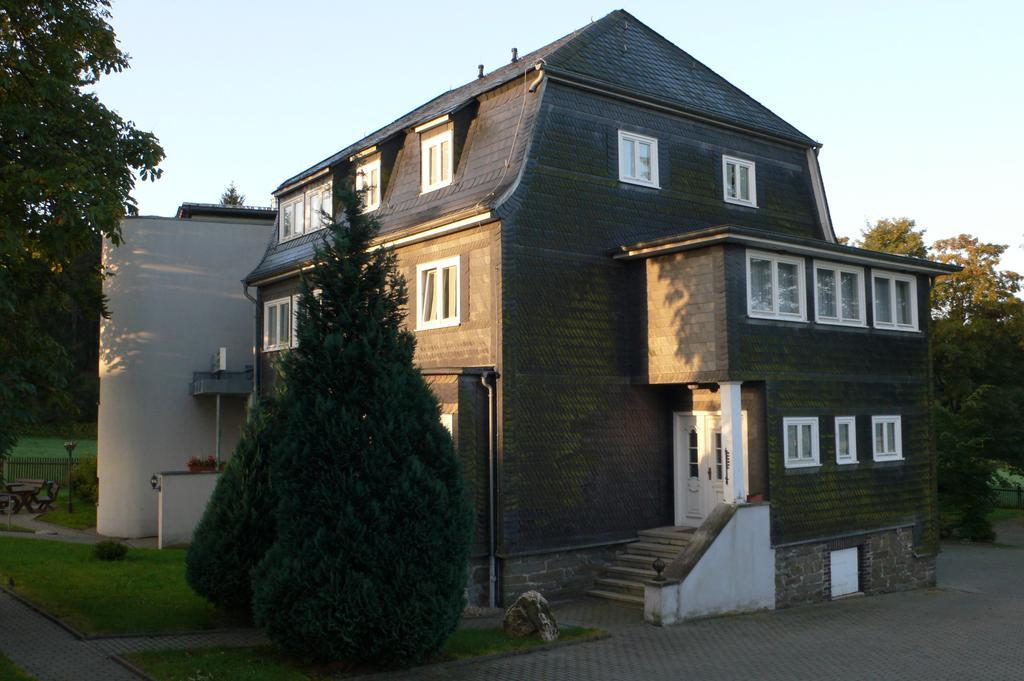 Hotel Haus Oberland Masserberg Buitenkant foto